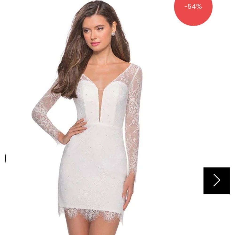 La femme plunging V-neck lace sheath dress